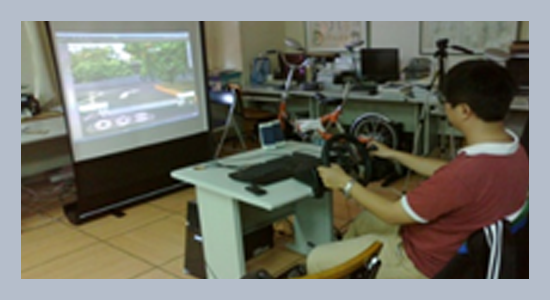 Usability evaluation for driving simulation with the mechanical and joystick manual controllers